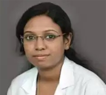 Ms. Varsha Patil - Optometrist at Laxmi Eye Hospitals and Institute in Navi Mumbai, best eye care centres at Panvel, Kharghar, Kamothe and Dombivali.